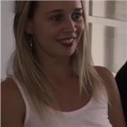 Insegnante francese e inglese livello buono.spagnolo livello base